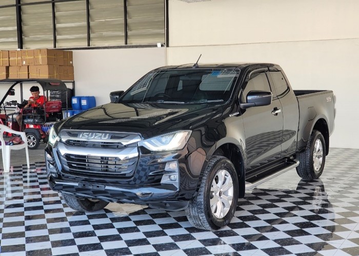 ISUZU
             
                 for Sale for Sale